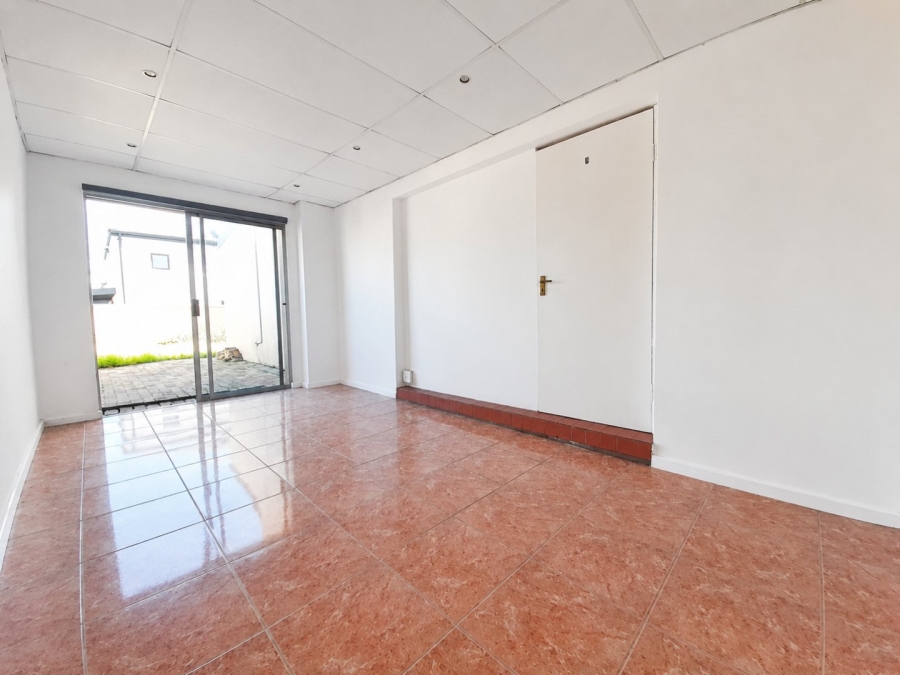 3 Bedroom Property for Sale in Atlantic Beach Golf Estate Western Cape